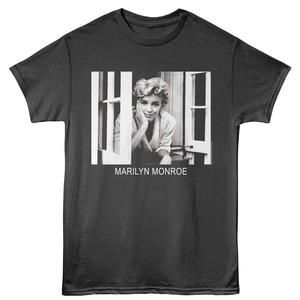 Marilyn Monroe From The Window Unisex T Shirt